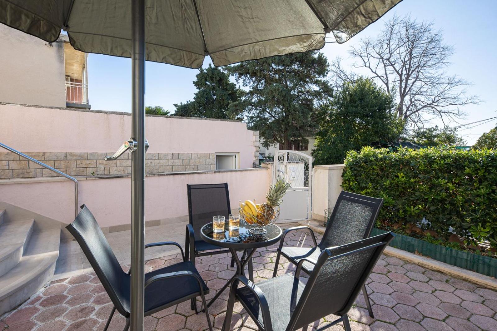 Apartment Neva سبليت المظهر الخارجي الصورة